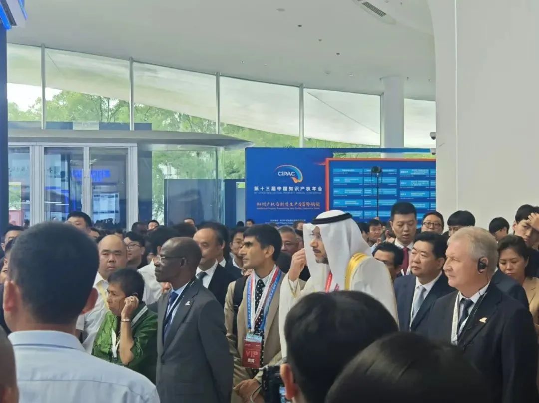 1726924588492863.jpg 1726924588492863.jpg